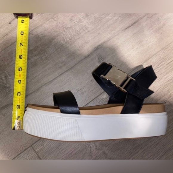 Steve Madden "Barlowe" platform sandals NWOT - Picture 3 of 6